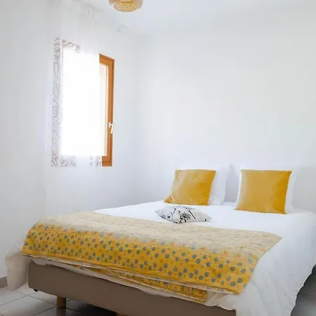 Maison Familiale Sous Les Palmiers De * Hyeres